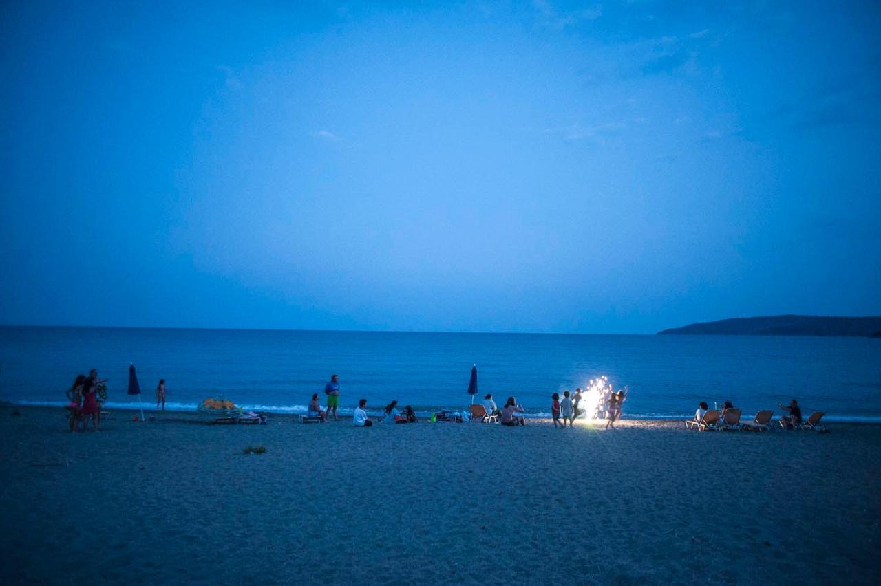 Mikro Xorio Vathi  Bagian luar foto